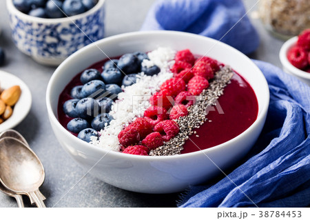 Smoothie bowl Raspberry, blueberry, coconut, chia 38784453
