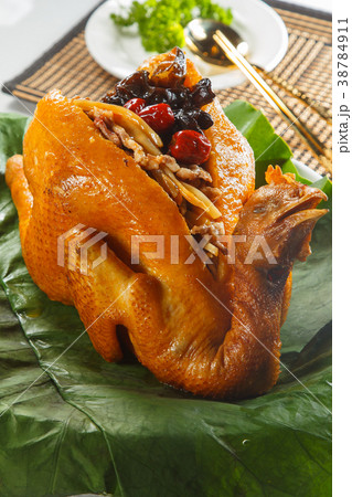 braised chicken 38784911