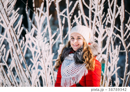 Young Beautiful Pretty Caucasian Girl Woman 38789342