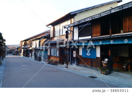【日本100名城】岩村城 城下町風景（重要伝統的建造物群保存地区） 38803011