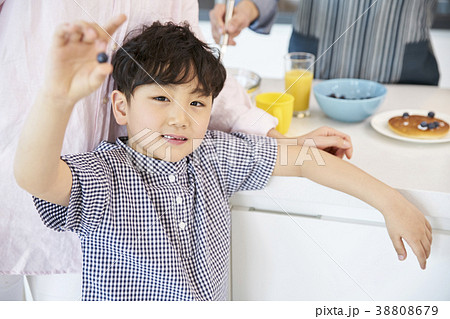 フルーツ 果物 男 38808679