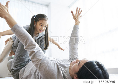 娘 笑顔 微笑 38808996