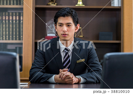 ビジネスマン、オフィス、コンサルタント 38810010