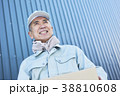 シニアのトラックドライバー 38810608