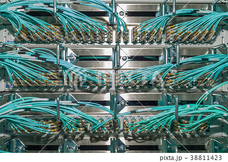 Fiber optical network distributor cloud services 38811423