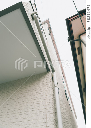 installation of an air conditioner 38811471