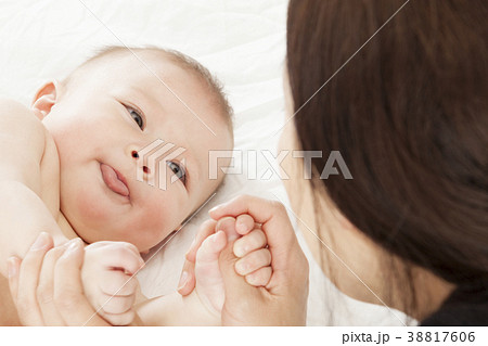幼児 赤ちゃん 家族 38817606