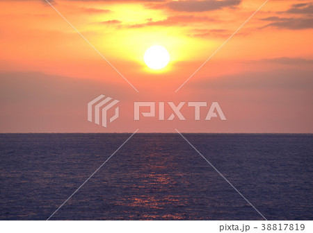 城ヶ崎海岸からの朝日-18736 城ヶ崎海岸からの朝日-18736 38817819