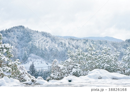 岐阜県高山市越後町の冬の景色 岐阜県高山市越後町の冬の景色 38826168