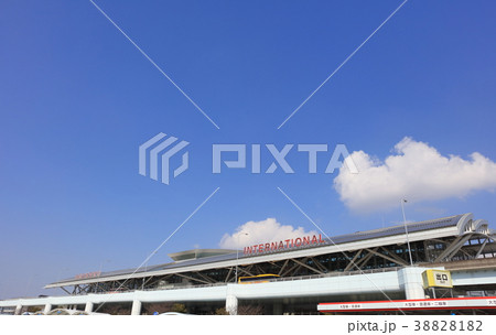 福岡空港国際線＿九州の玄関口 38828182