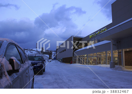 早朝の稚内フェリーターミナルにて 早朝の稚内フェリーターミナルにて 38832467