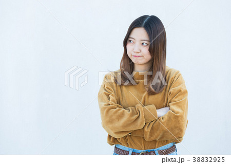 20代女性 38832925