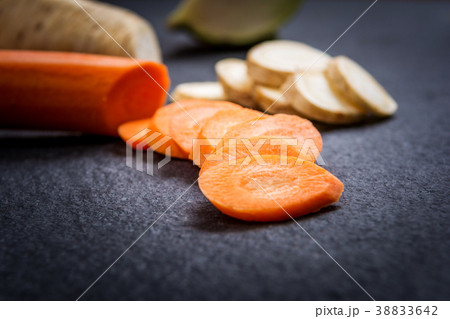 Cuts of carrot 38833642