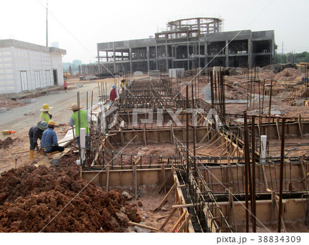 Construction workers fabricated timber formwork Construction workers fabricated timber formwork 38834309