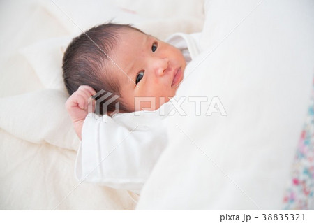 赤ちゃん 38835321