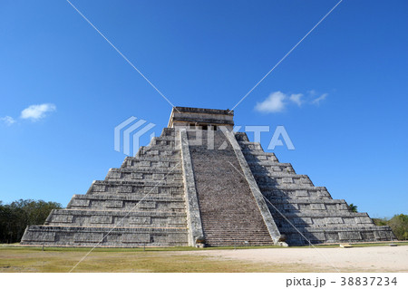 エル・カスティージョ(チチェン・イツァー) エル・カスティージョ(チチェン・イツァー) 38837234