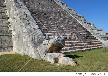 エル・カスティージョ（チチェン・イツァー） 38837421