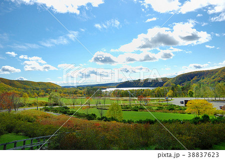 足寄湖　秋　紅葉　 38837623