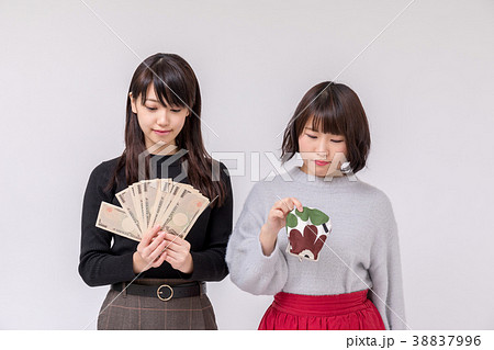 女子大生 奨学金 所得格差 38837996