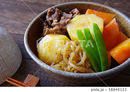 肉じゃが 家庭料理 肉じゃが 家庭料理 38840122