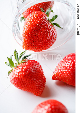 大粒いちご 38840832
