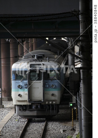 上越線新潟口の車両検査に伴う伴走車 上越線新潟口の車両検査に伴う伴走車 38840848