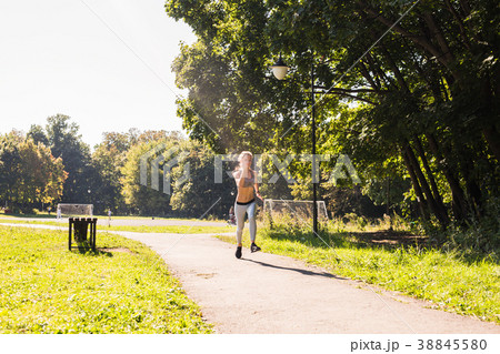 healthy lifestyle young fitness woman running healthy lifestyle young fitness woman running 38845580