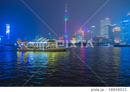 外灘から浦東夜景(中国-上海) 38848022