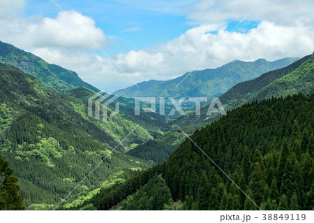 山と空の風景 38849119