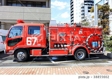 消防・緊急車両_消防車・救急車・119・サイレン・赤色灯 38855602