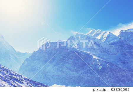 Kanchenjunga region 38856095