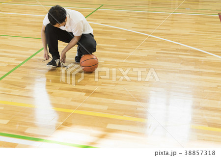 バスケットボール ミドルの写真素材
