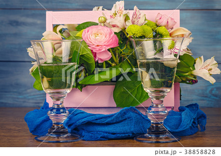 Arrangement with flowers 38858828