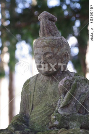 信州の文化財　名工　守屋貞治の石仏　福岡東の聖観世音菩薩像　半身俯瞰（長野県駒ヶ根市福岡東） 38860467