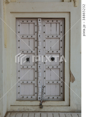Wooden door of ancient fort Wooden door of ancient fort 38865232