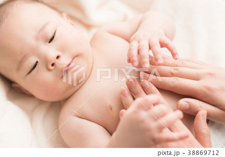 赤ちゃん 赤ちゃん 38869712