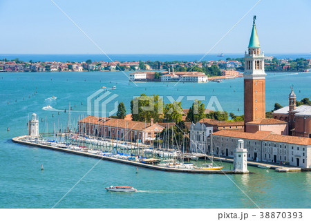 Panoramic aerial view of Venice, Italy Panoramic aerial view of Venice, Italy 38870393