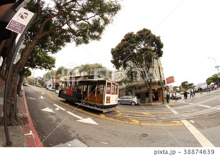 サンフランシスコのケーブルカー 38874639