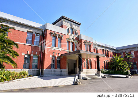 九州大学箱崎キャンパス　本部第1庁舎 38875513