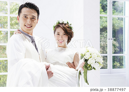 花嫁　ウエディング　結婚　ブライダル 38877497