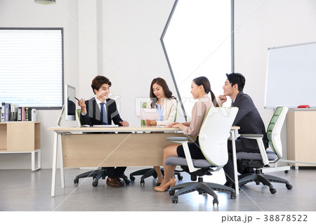 Young business people - Group of Business people or colleague meeting in office to discuss project. teamwork concept photo. 050 Young business people - Group of Business people or colleague meeting in office to discuss project. teamwork concept photo. 050 38878522