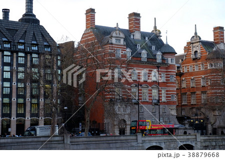 Hello London! Hello London! 38879668