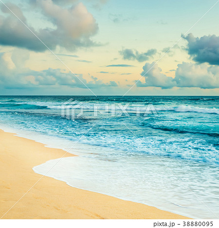 Sunset over the sea Sunset over the sea 38880095