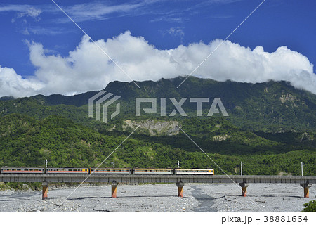 台湾 台東 霊峰 38881664