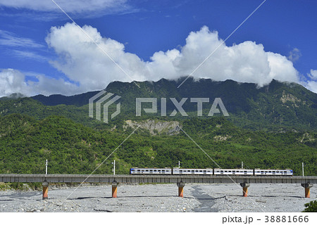 台湾 台東 霊峰 38881666