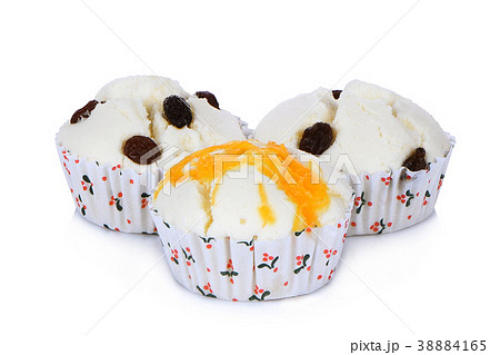 mini thai cupcake isolated on white background 38884165