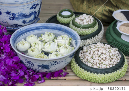 THAILAND BANGKOK BANGLAMPHU LOY KRATHONG THAILAND BANGKOK BANGLAMPHU LOY KRATHONG 38890151