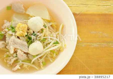 boiled slice pork and ball with bean sprout  38895217