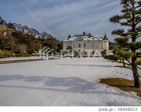 春は桜、秋は紅葉の名所として有名な歴史的建造物の仁風閣　映画のロケ地としても有名（るろうに剣心） 38898022
