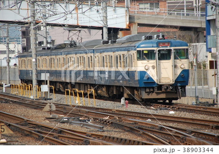 昔懐かしいスカ色の113系 38903344